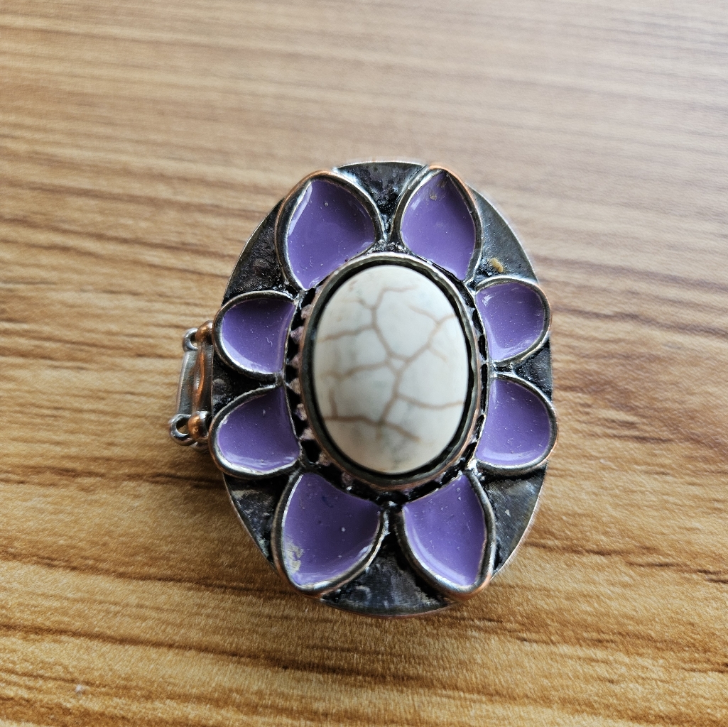 Purple Flower Stretchy Band Ring Purple Flower Stretchy Band Ring